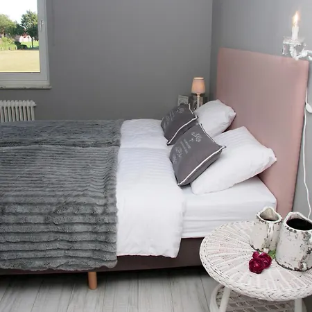 Ostfriesland Ferien - 24 Personen - Sauna, Whirlpool , Kino, Und Bar Semesterbostad Backemoor