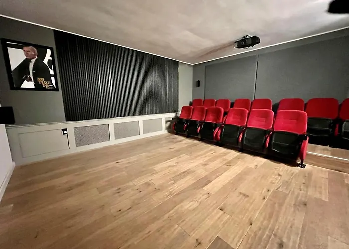 Ostfriesland Ferien - 24 Personen - Sauna, Whirlpool , Kino, Und Bar *